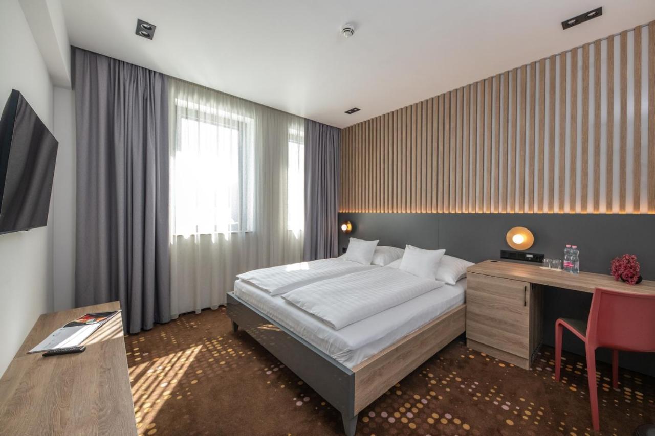 Flow Hotel & Conference Inárcs Екстериор снимка