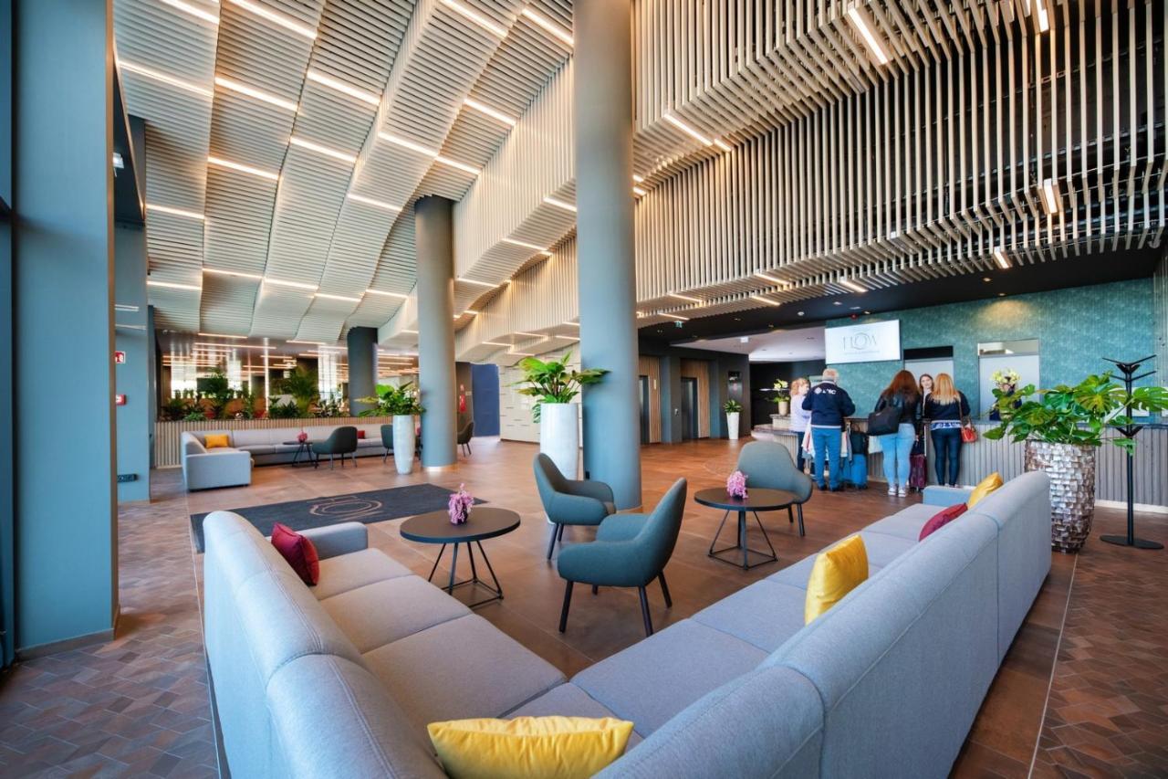 Flow Hotel & Conference Inárcs Екстериор снимка