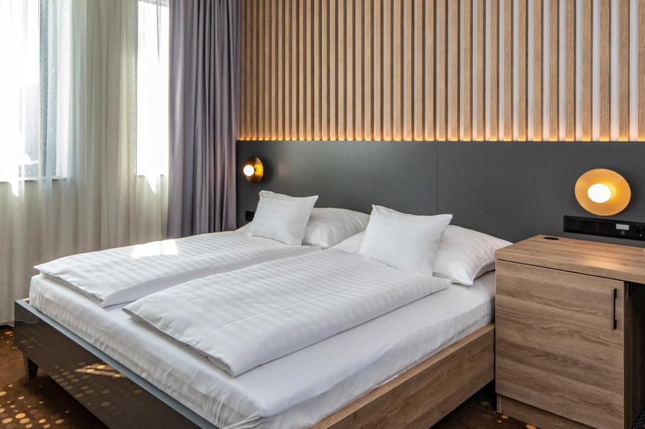 Flow Hotel & Conference Inárcs Екстериор снимка