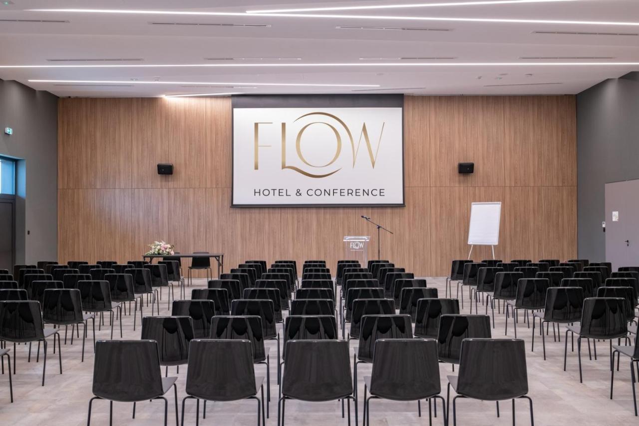 Flow Hotel & Conference Inárcs Екстериор снимка